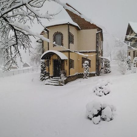 Золото Карпат Villa Яремче Екстериор снимка